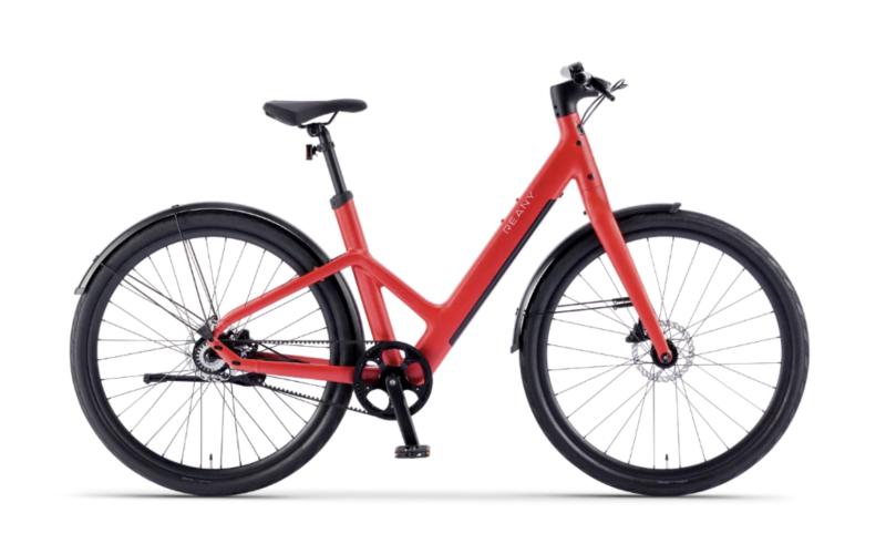 <p>De W1 van Reany is een opvallende verschijning met zijn prachtige kleur en stijlvolle design. Deze elektrische fiets is voorzien van een uitneembare ge&iuml;ntegreerde accu in het frame en dit model is voorzien van een led ge&iuml;ntegreerd display in het carbon stuur wat zorgt voor een strakke en moderne uitstraling.&nbsp;</p>
